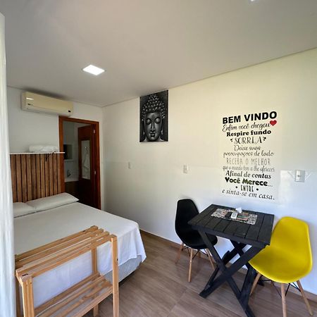 Pousada Container Amarelo Palhoça Extérieur photo