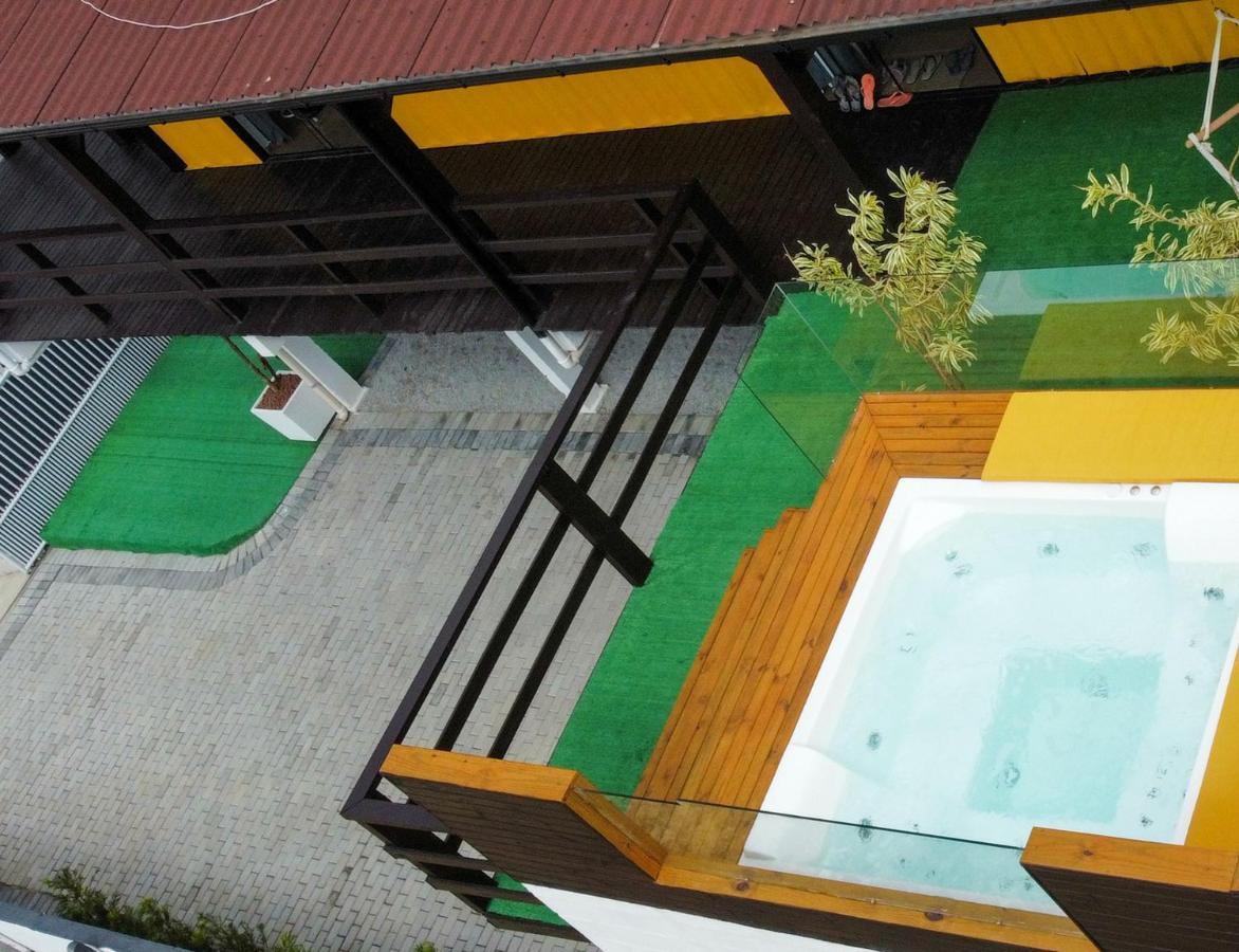 Pousada Container Amarelo Palhoça Extérieur photo