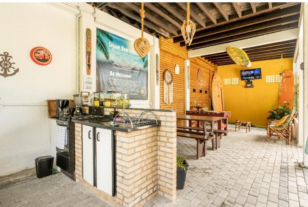 Pousada Container Amarelo Palhoça Extérieur photo